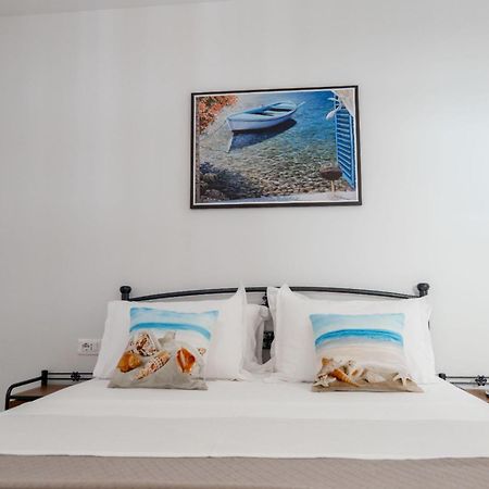 Aleksandra Apartments Sarandë Eksteriør billede