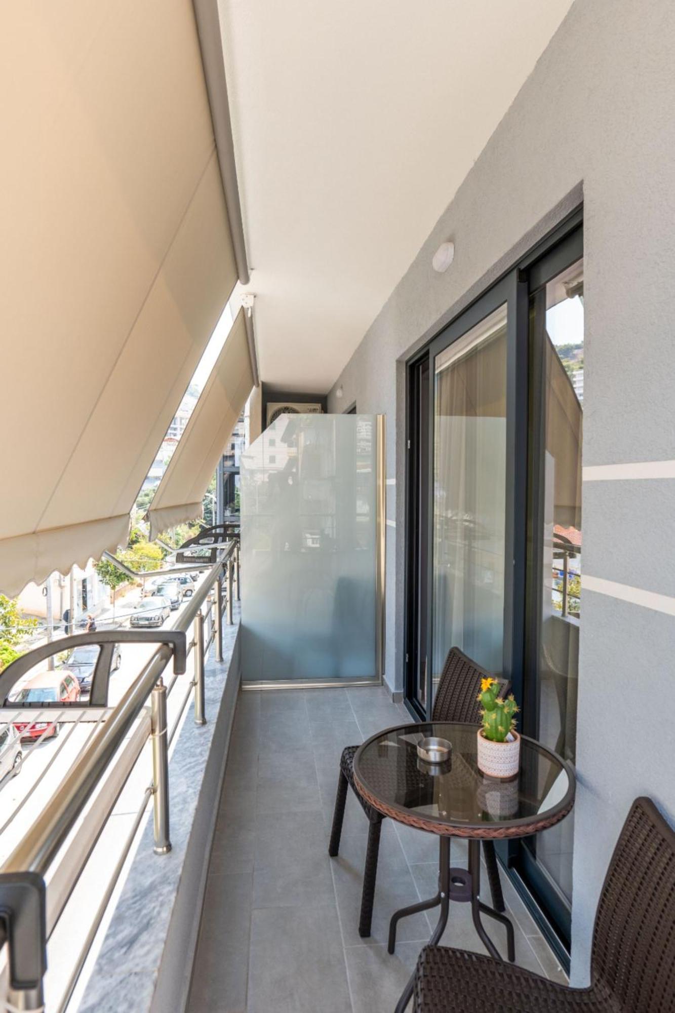 Aleksandra Apartments Sarandë Eksteriør billede