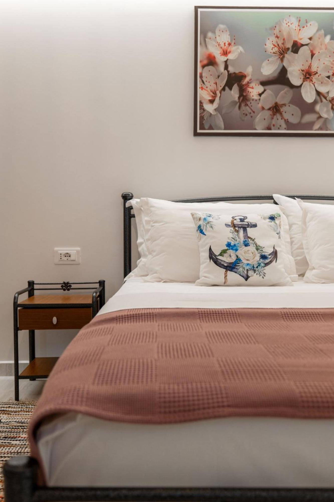 Aleksandra Apartments Sarandë Eksteriør billede
