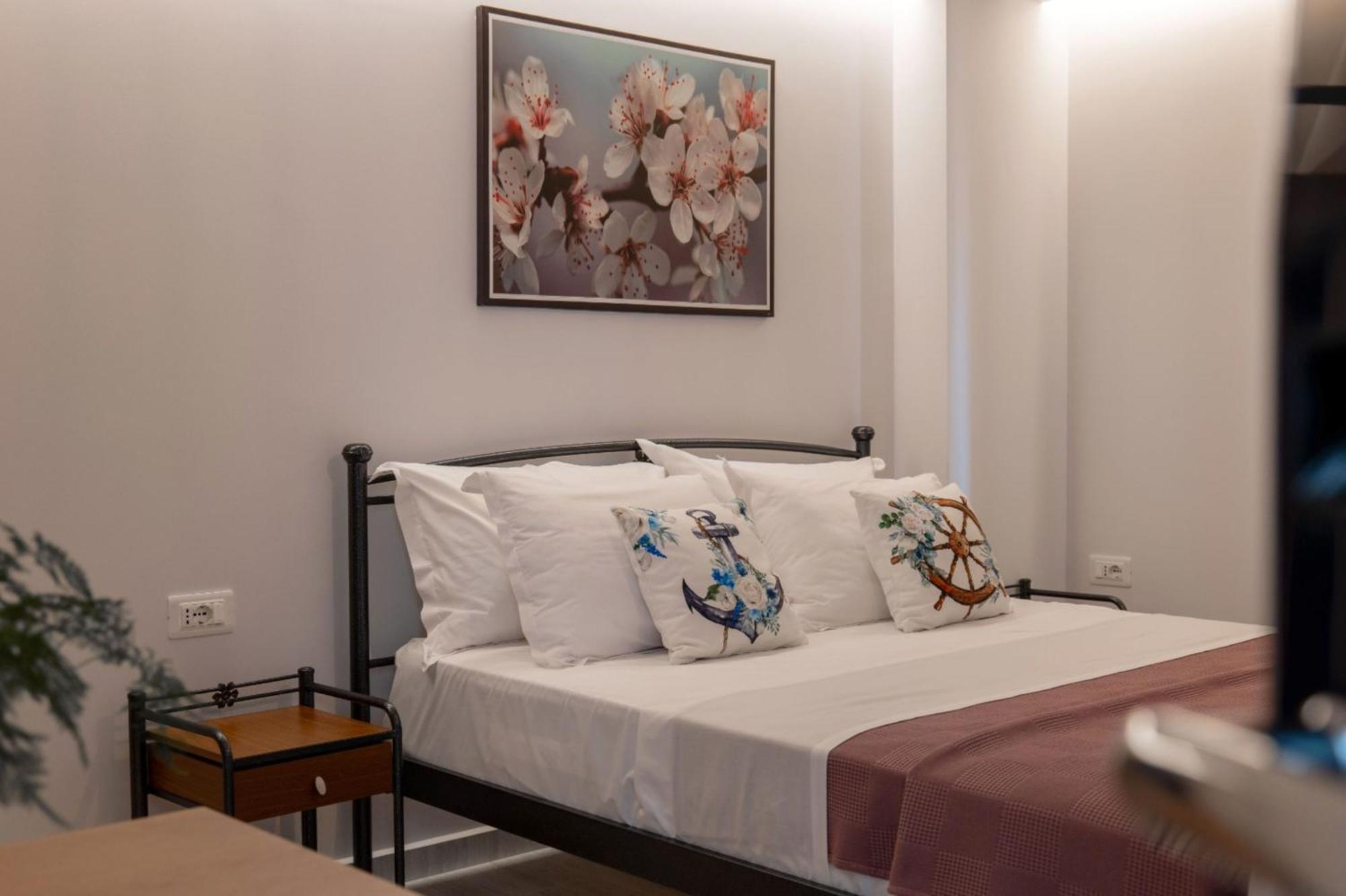 Aleksandra Apartments Sarandë Eksteriør billede