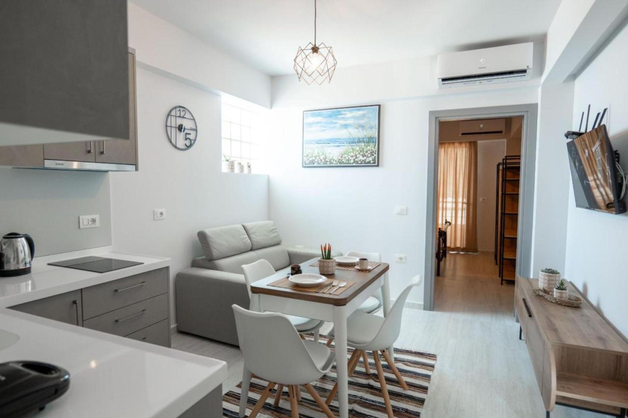 Aleksandra Apartments Sarandë Eksteriør billede