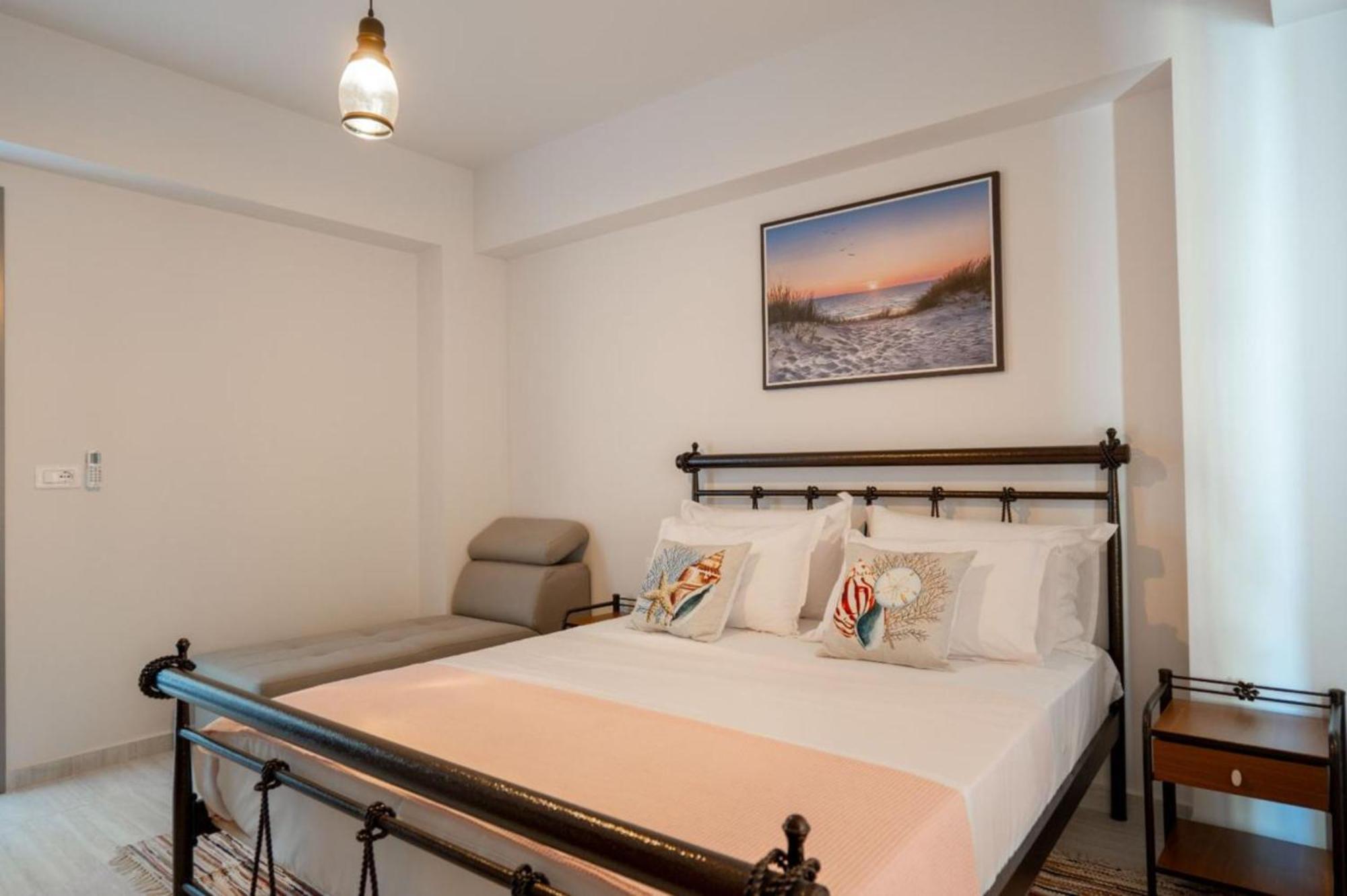 Aleksandra Apartments Sarandë Eksteriør billede